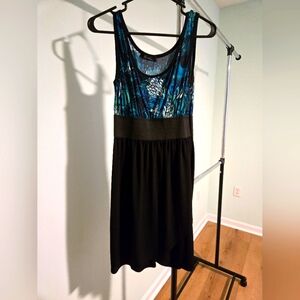 Peacock pattern and black dress, Juniors